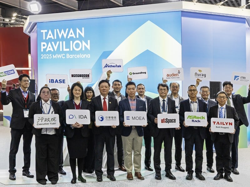全球最大2025世界行動通訊大會(MWC)開展 臺灣館展示5G、AI創新科技